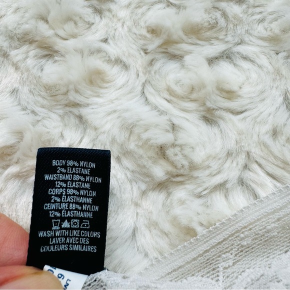 Aerie American Eagle Outfitters Lace Thong Tanga White Underwear Undies Panties - Picture 4 of 5